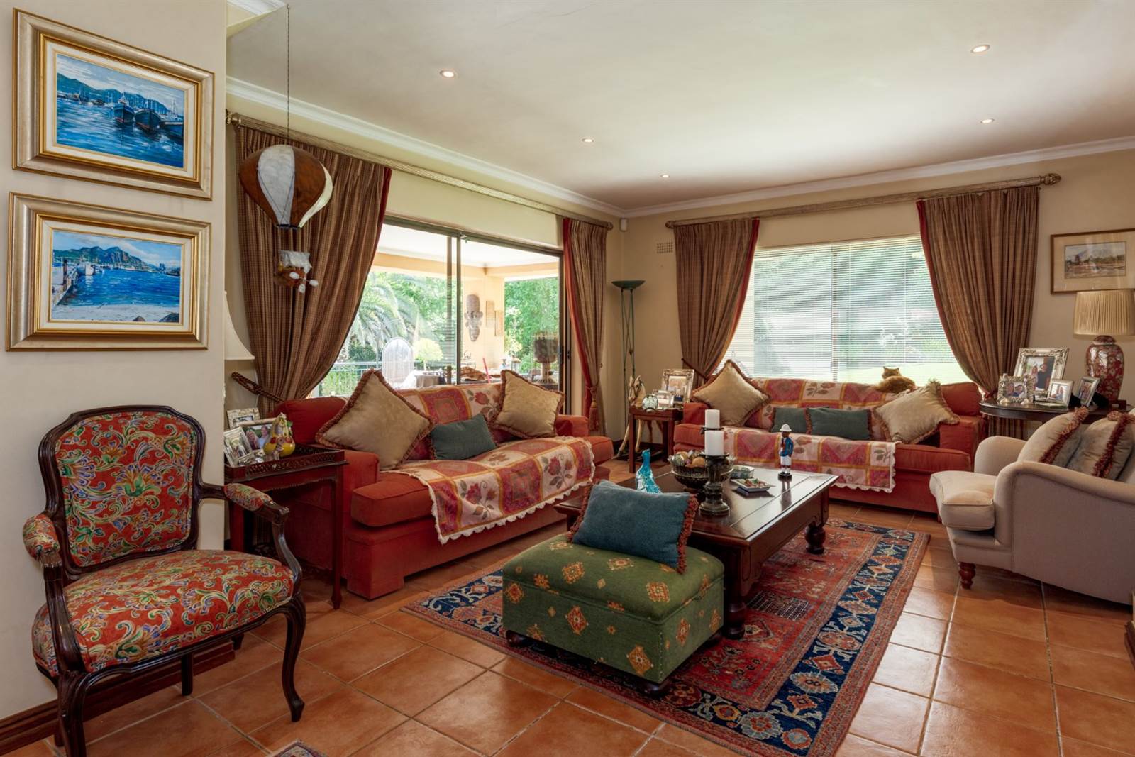 6 Bed House in Constantia photo number 6