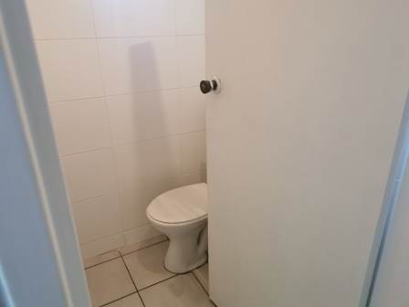 2 Bed Apartment in Doonside photo number 5