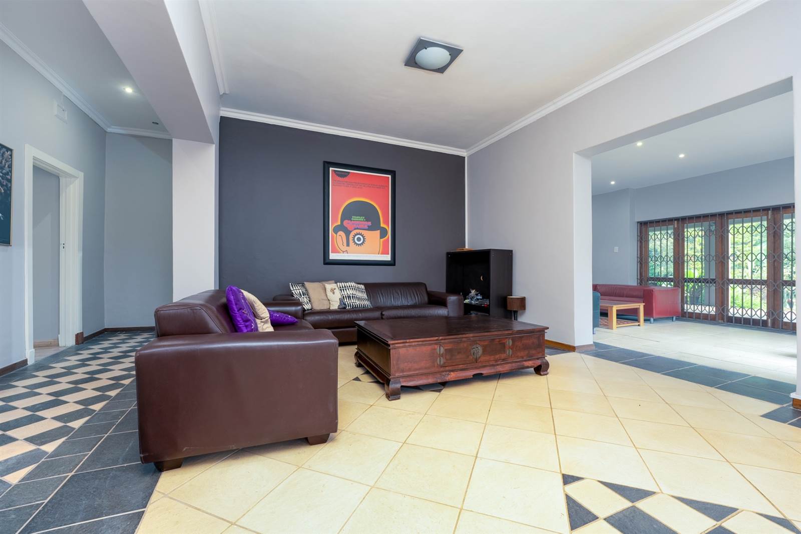 3 Bed House in Saxonwold photo number 4
