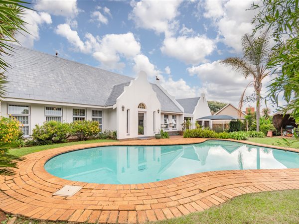 3 Bedroom House 3 Bedroom House