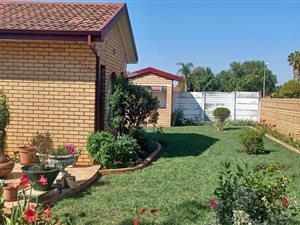 3 Bed House in Lennoxton