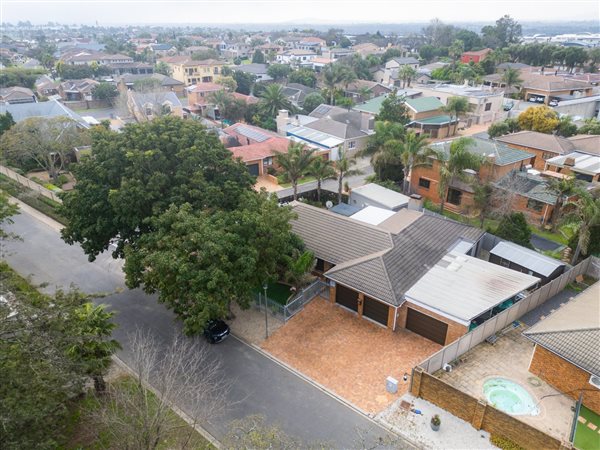 3 Bedroom House 3 Bedroom House