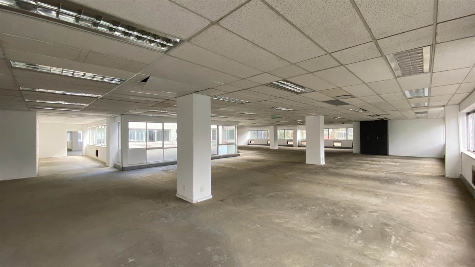 2072  m² Commercial space in Cape Town City Centre photo number 10