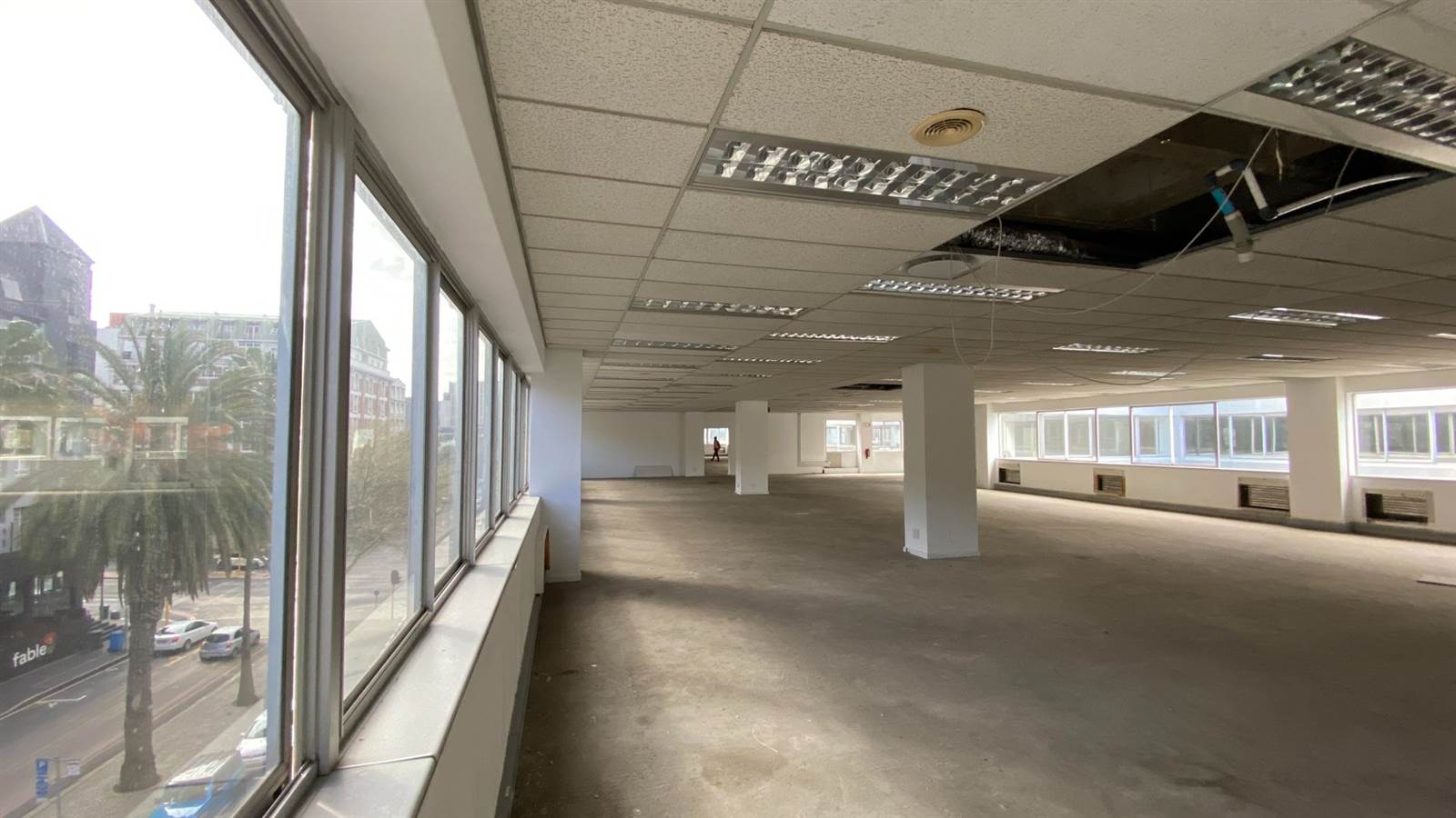 2072  m² Commercial space in Cape Town City Centre photo number 14