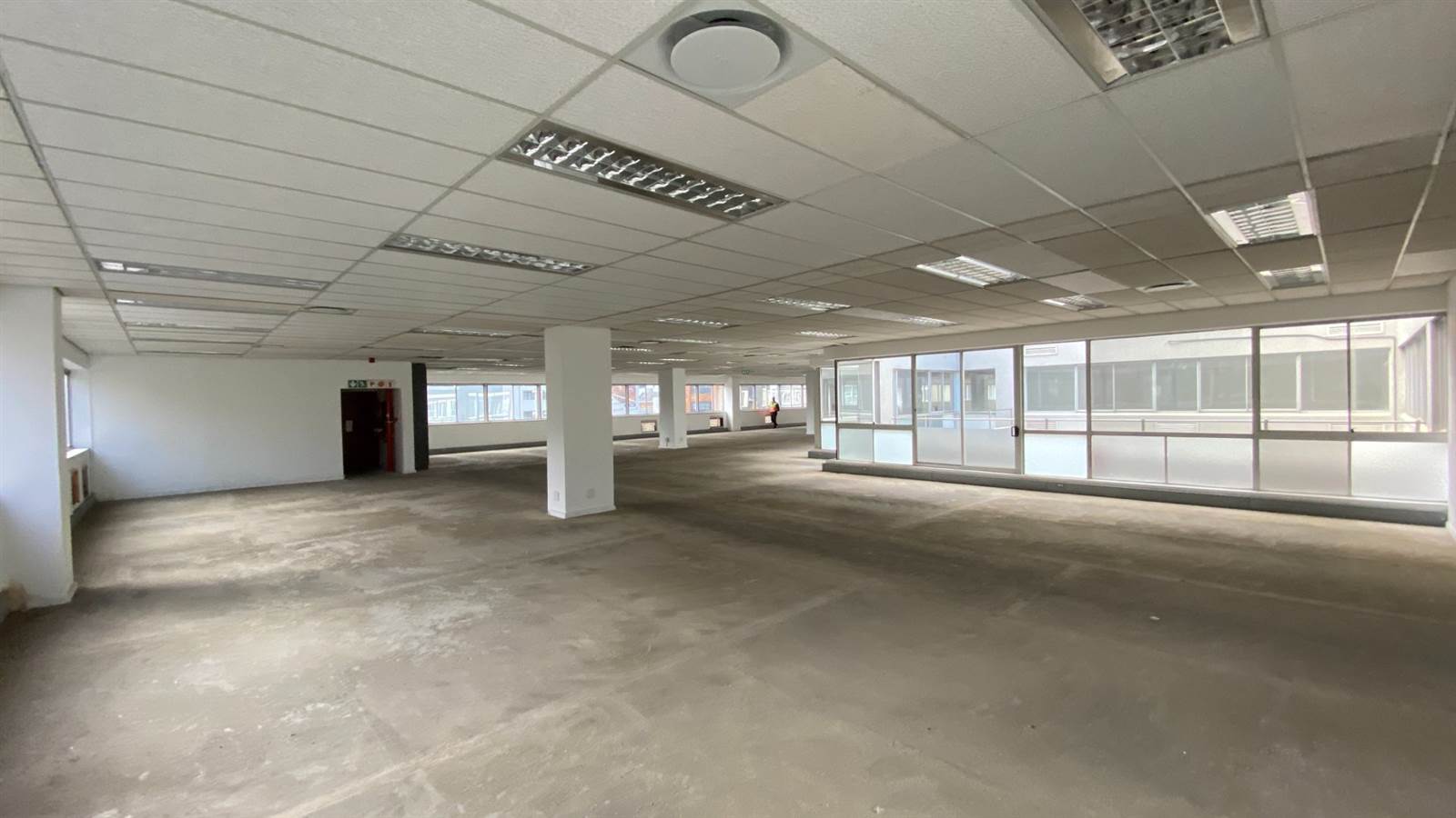 2072  m² Commercial space in Cape Town City Centre photo number 12