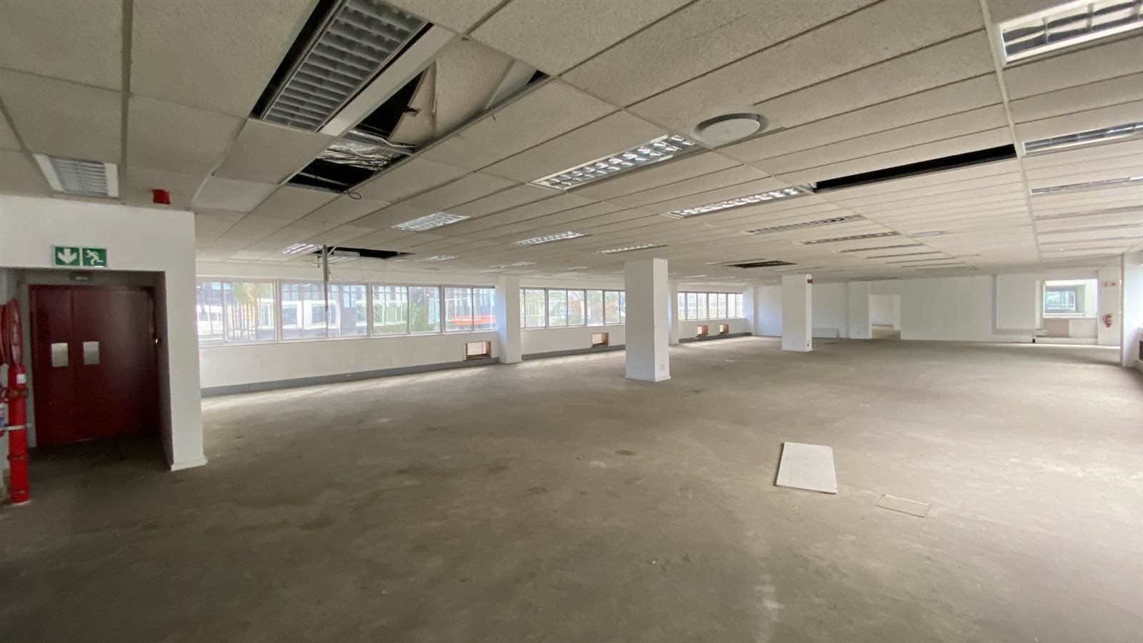 2072  m² Commercial space in Cape Town City Centre photo number 15