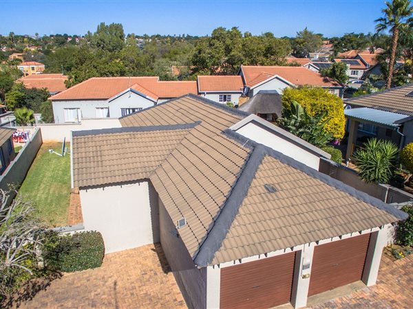 3 Bedroom Townhouse 3 Bedroom Townhouse