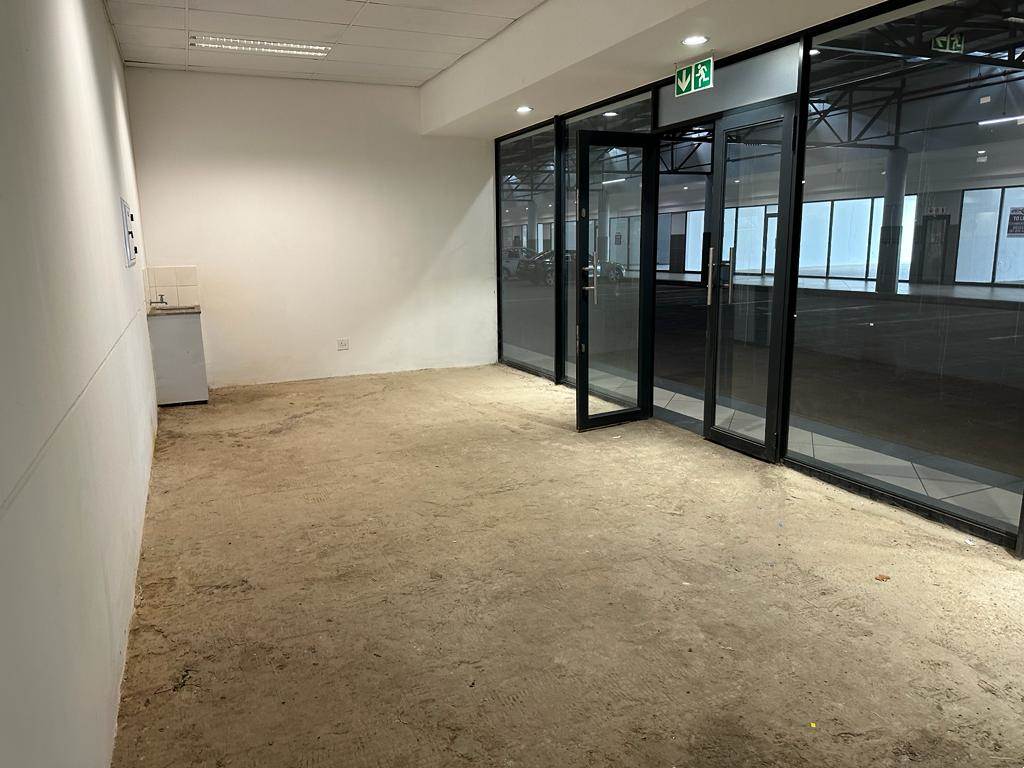 35  m² Commercial space in Die Heuwel photo number 2