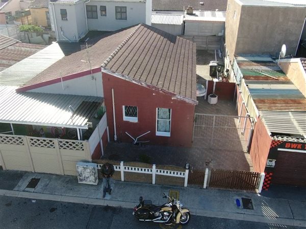 2 Bedroom House 2 Bedroom House