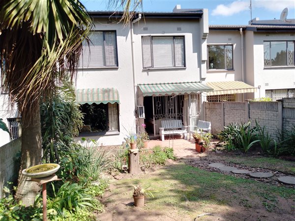 3 Bed Townhouse in Pinelands