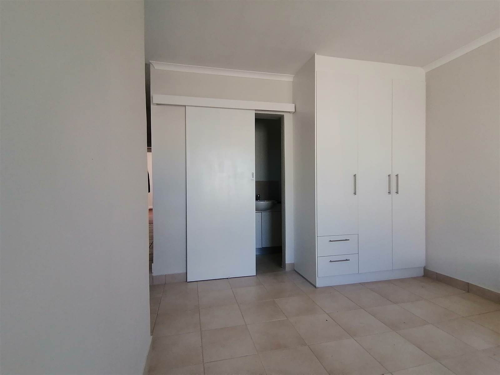 4 Bed House in Milnerton Central photo number 26