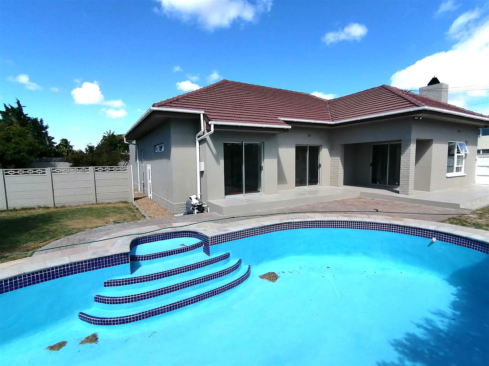 4 Bed House in Milnerton Central photo number 28