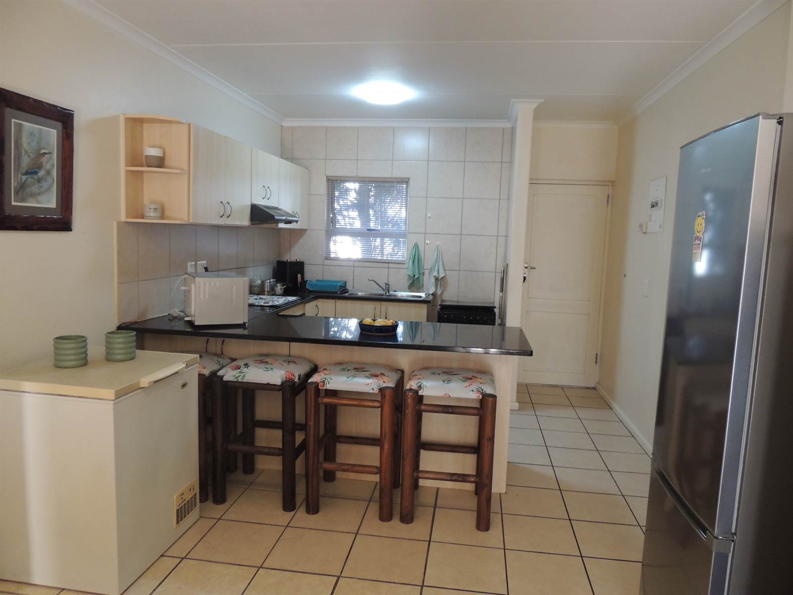 2 Bed Apartment in Brackenfell Central photo number 8
