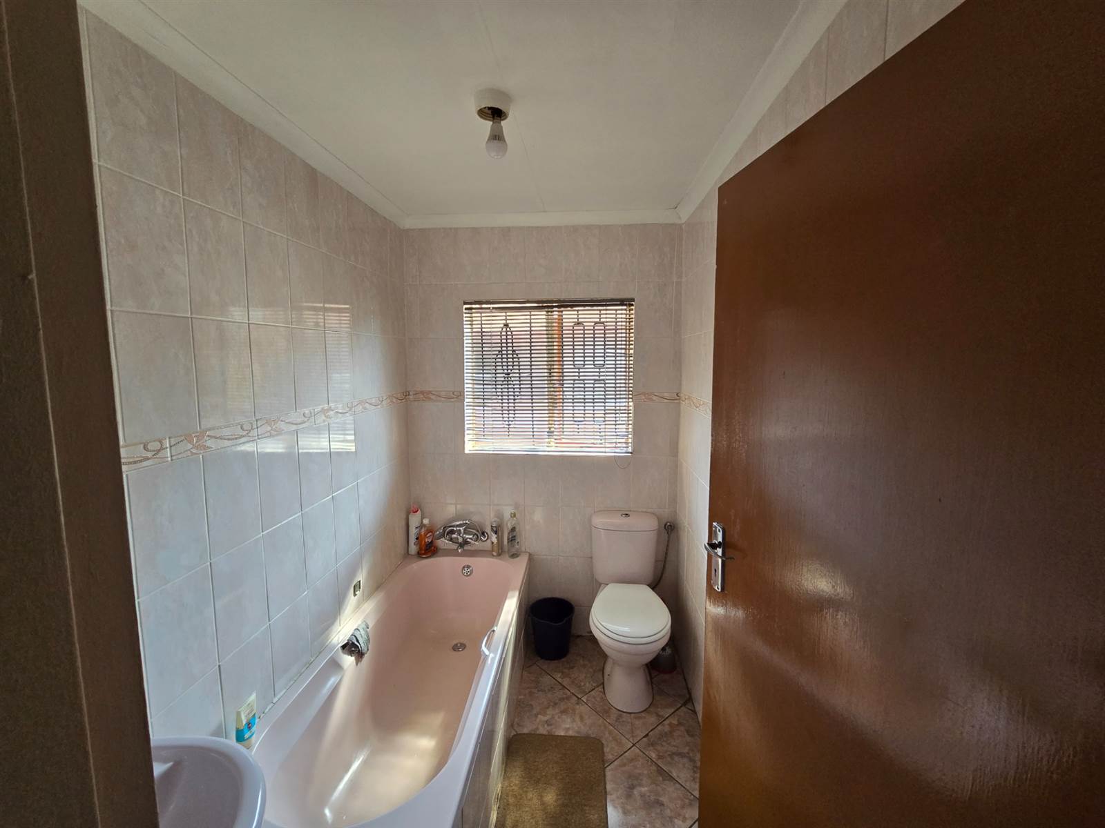 3 Bed House in Daveyton photo number 10