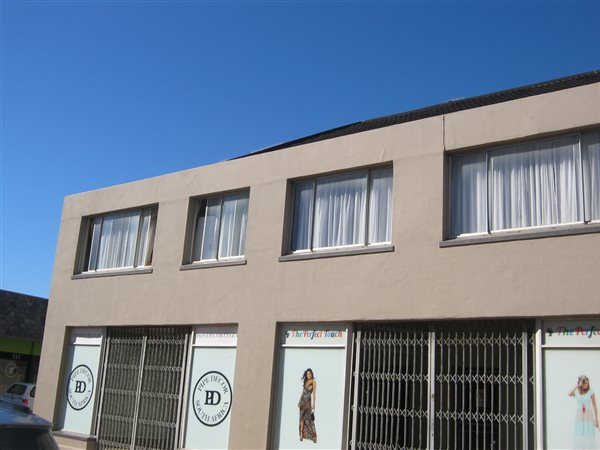 100 m² Commercial space 100 m² Commercial space
