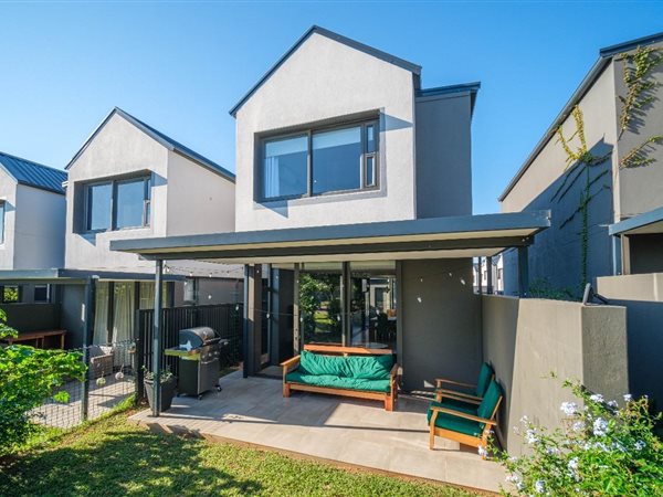 2 Bedroom House