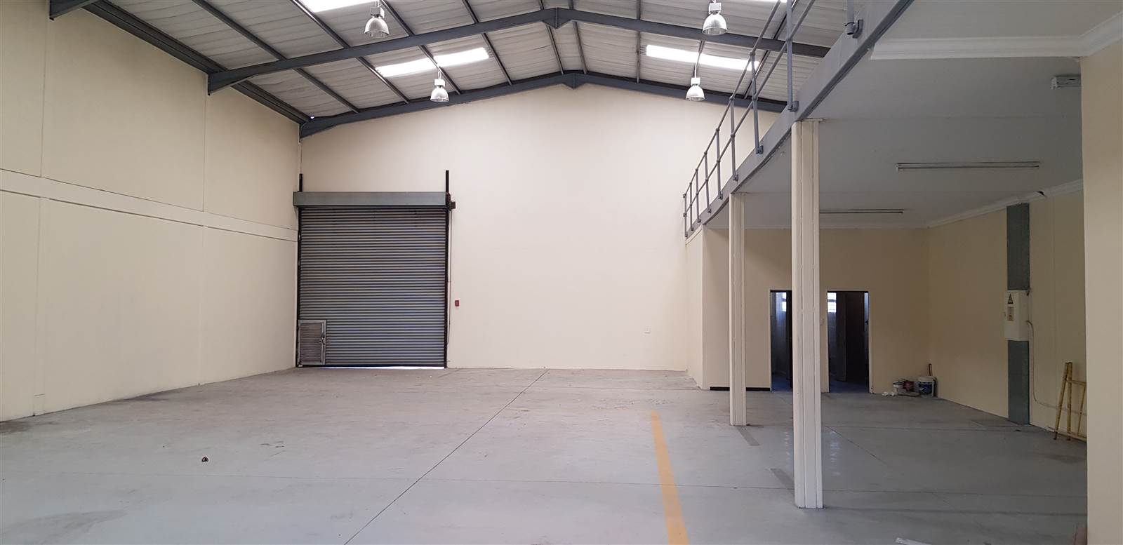 676  m² Commercial space in Rooihuiskraal North photo number 10