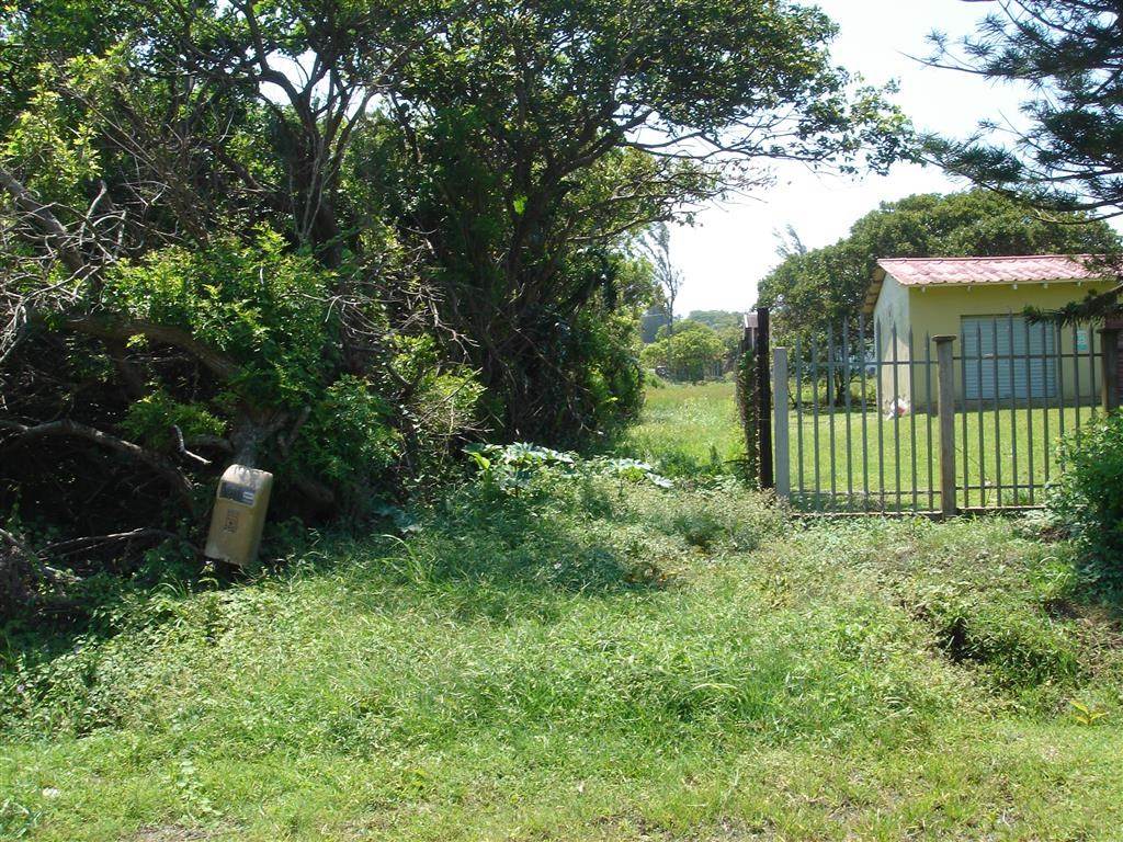 4047 m² Land available in Port Edward photo number 2