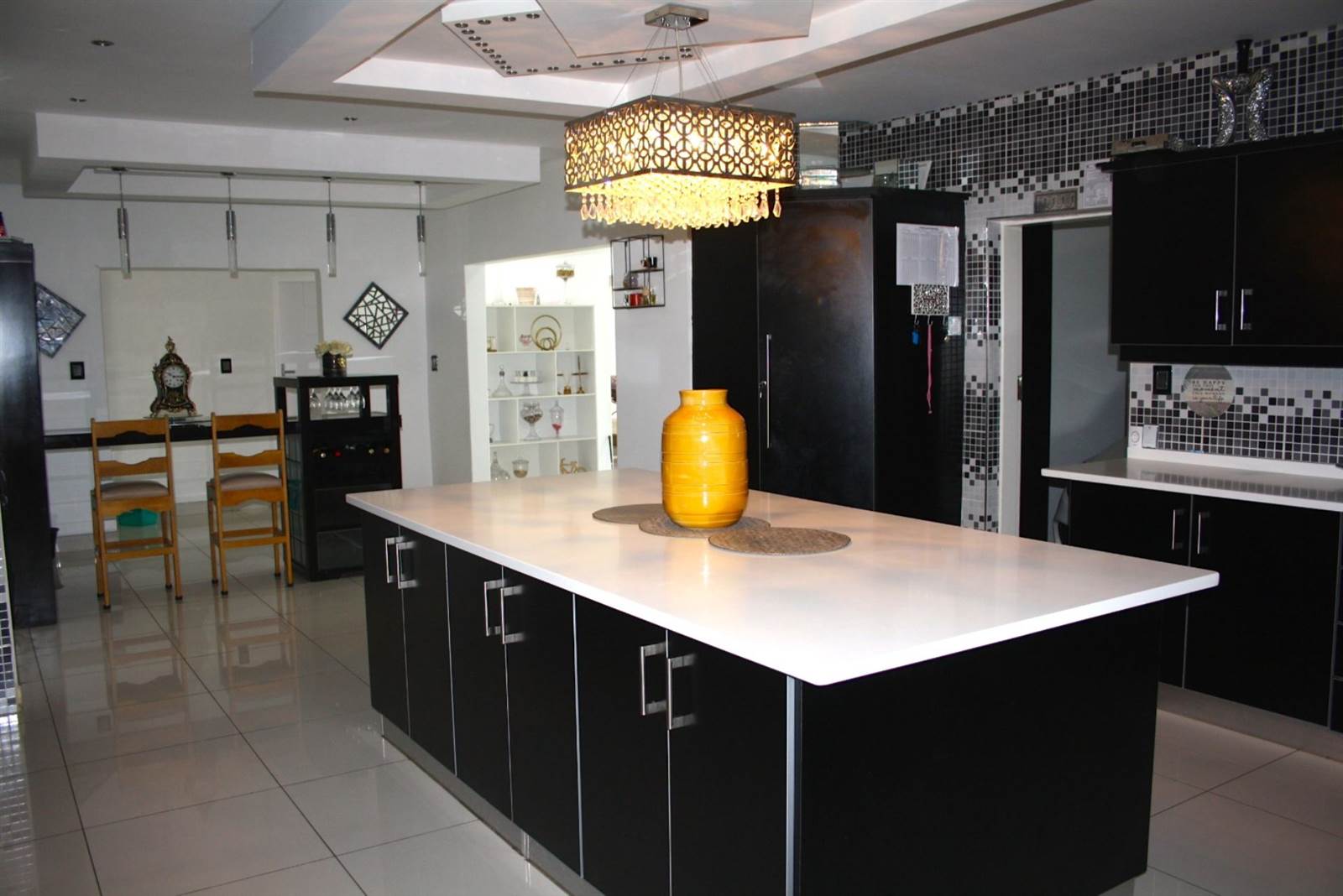 6 Bed House in Vryheid photo number 17