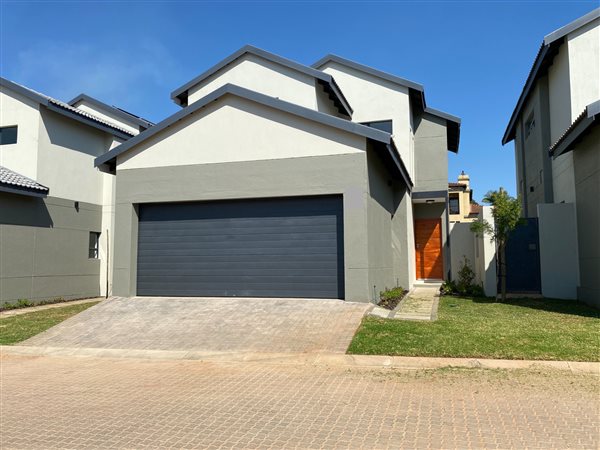 3 Bedroom Townhouse 3 Bedroom Townhouse