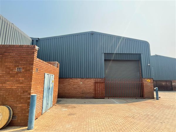 357  m² Industrial space