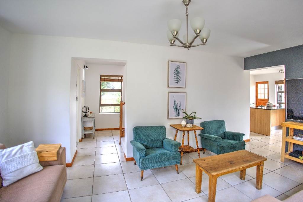 2 Bed House in Stilbaai photo number 9