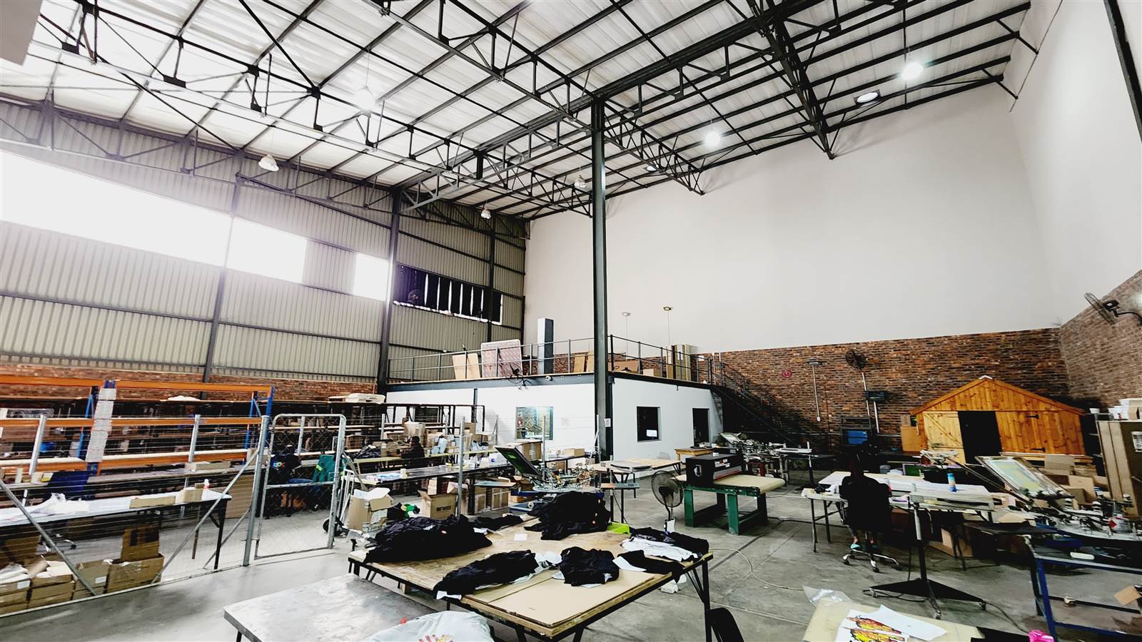 689  m² Industrial space in Roodepoort Central photo number 3