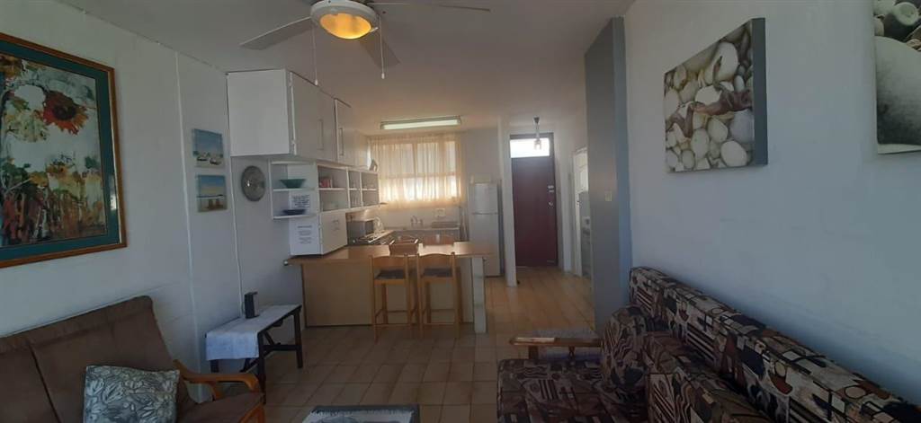1.5 Bed Apartment in Ballito photo number 10
