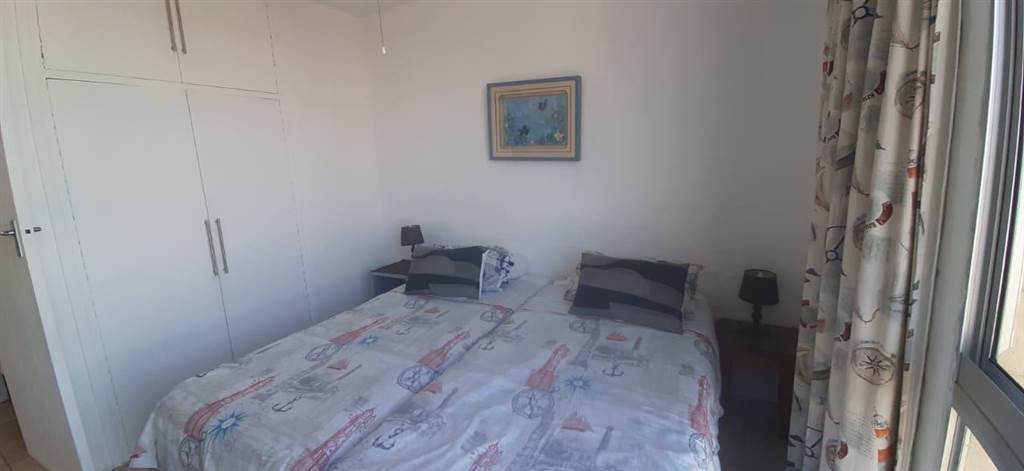 1.5 Bed Apartment in Ballito photo number 12