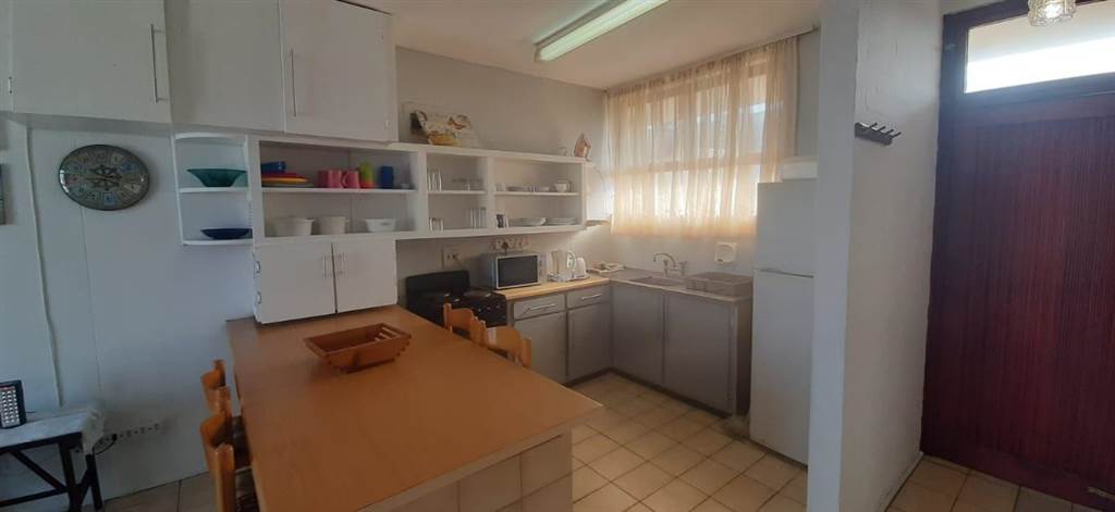 1.5 Bed Apartment in Ballito photo number 7