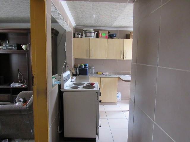 2 Bed House in Lethlabile photo number 9