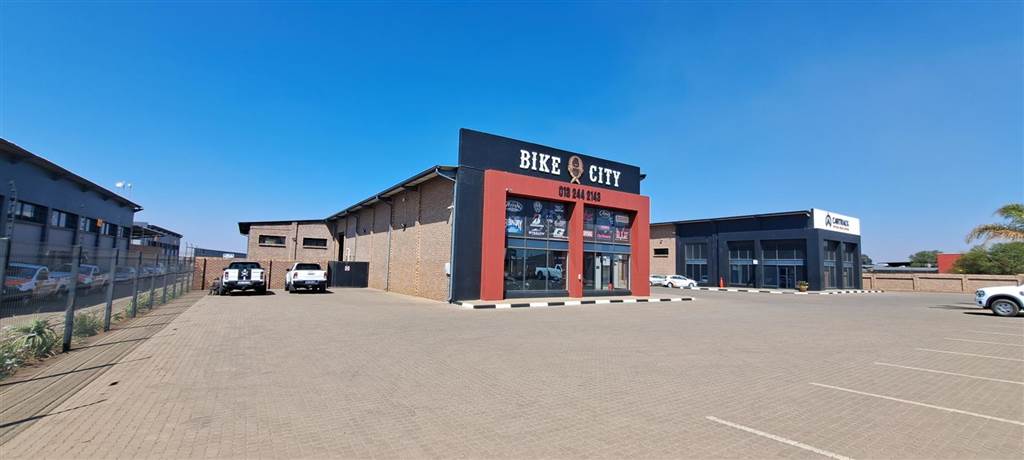 586  m² Commercial space in Middelburg Central photo number 6