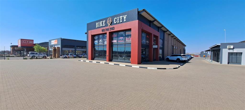 586  m² Commercial space in Middelburg Central photo number 3