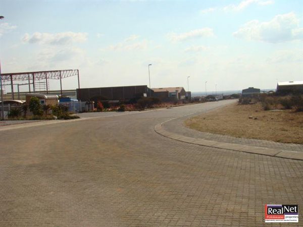 5716 m² Land available in Magna Via