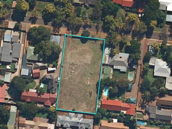 2 552 m² Land