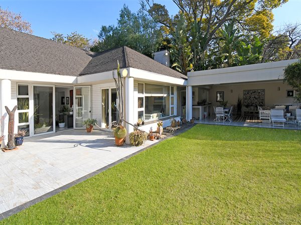 4 Bedroom House 4 Bedroom House