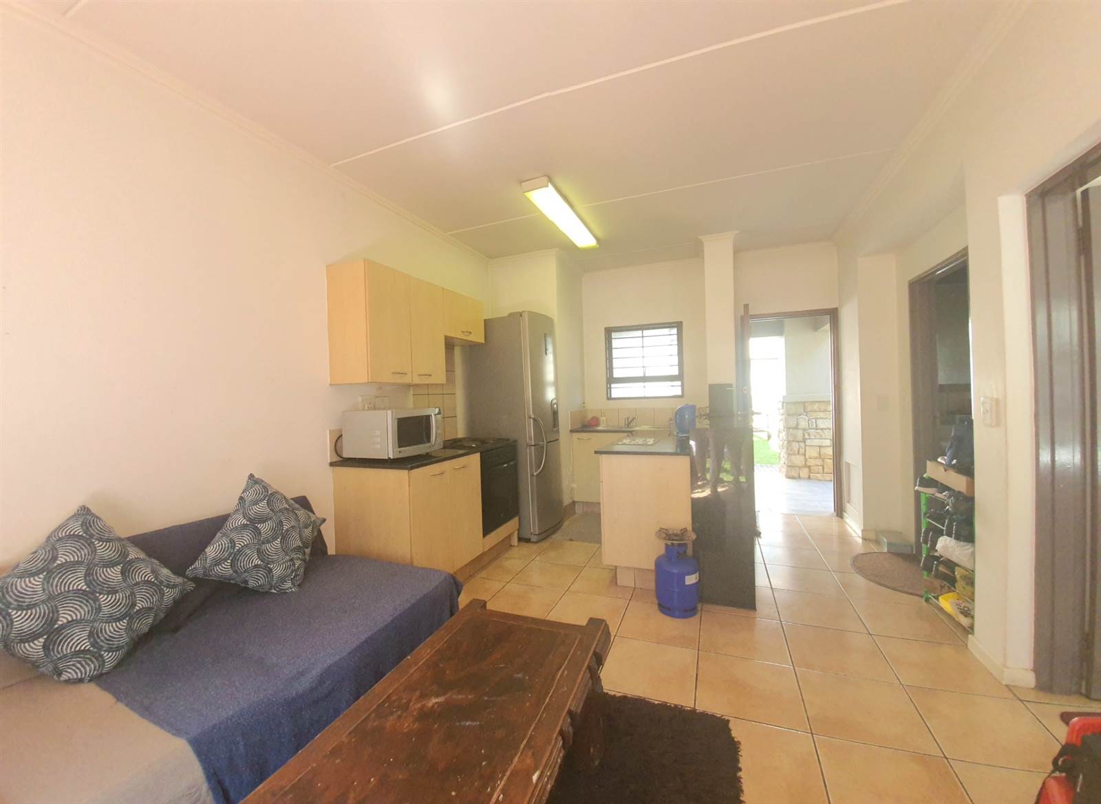 1 Bed Apartment for sale in Sunninghill T4453223 Private Property