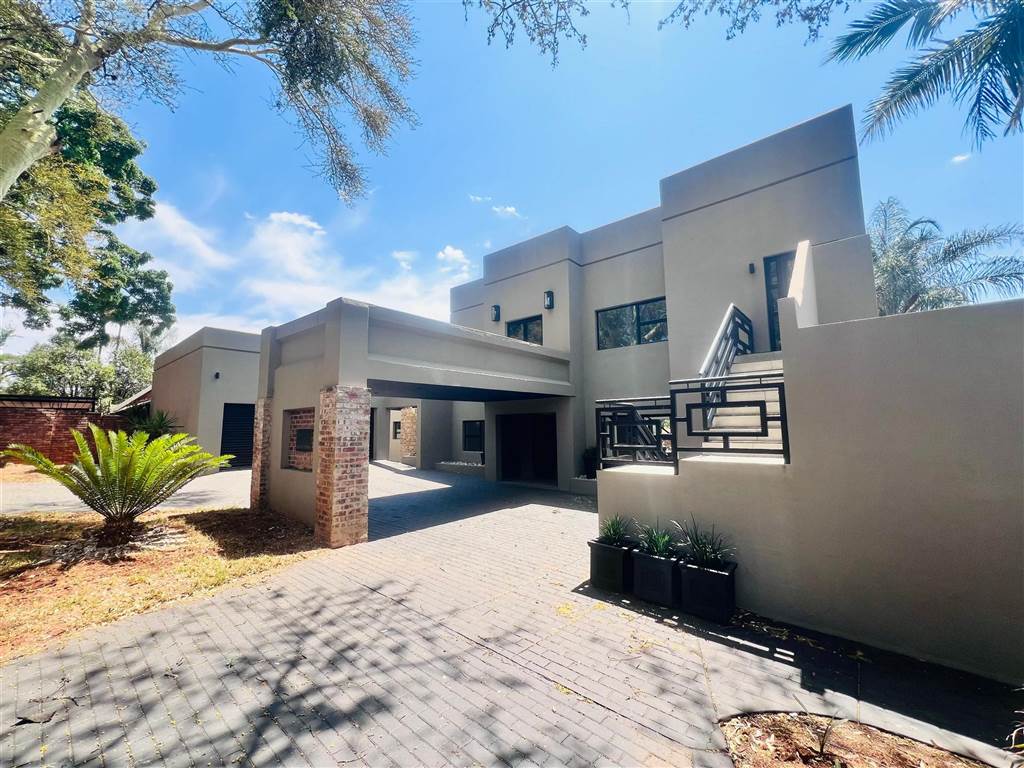 4 Bedroom House 4 Bedroom House