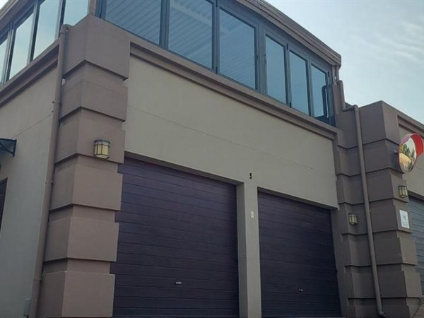 3 Bedroom Townhouse 3 Bedroom Townhouse