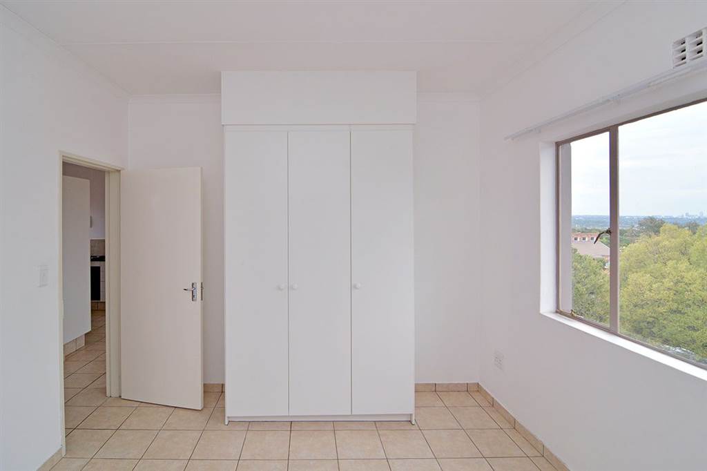 2 Bed Apartment in Edenvale photo number 15