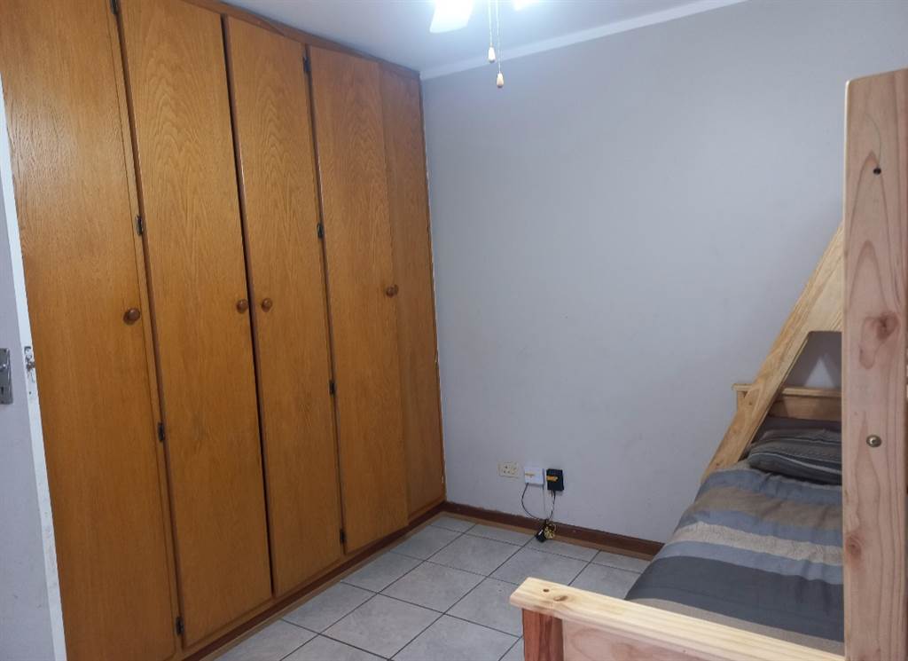 2 Bed Townhouse in Universitas photo number 14