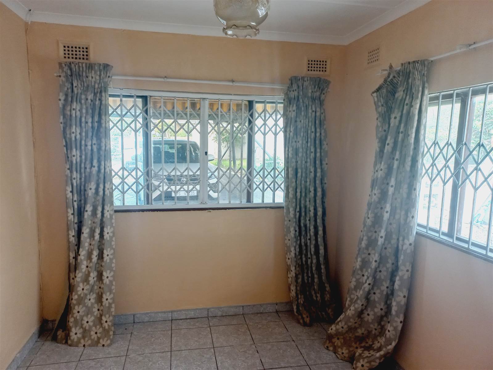 2 Bed House in Port Shepstone photo number 12
