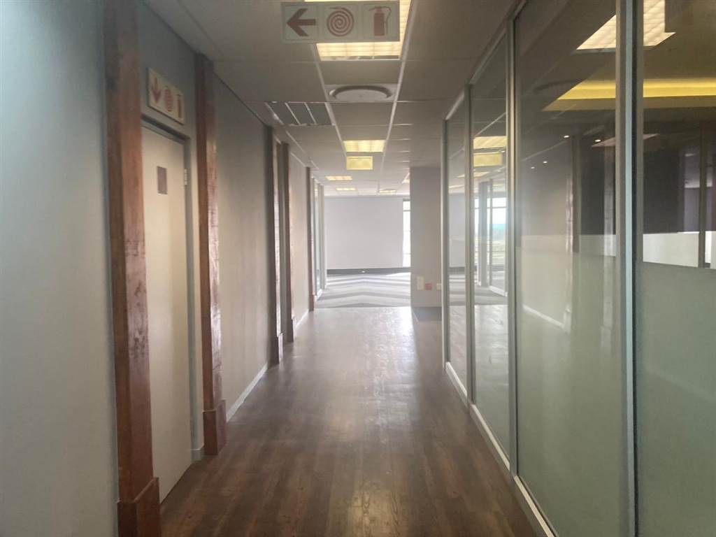 409  m² Commercial space in Illovo photo number 5
