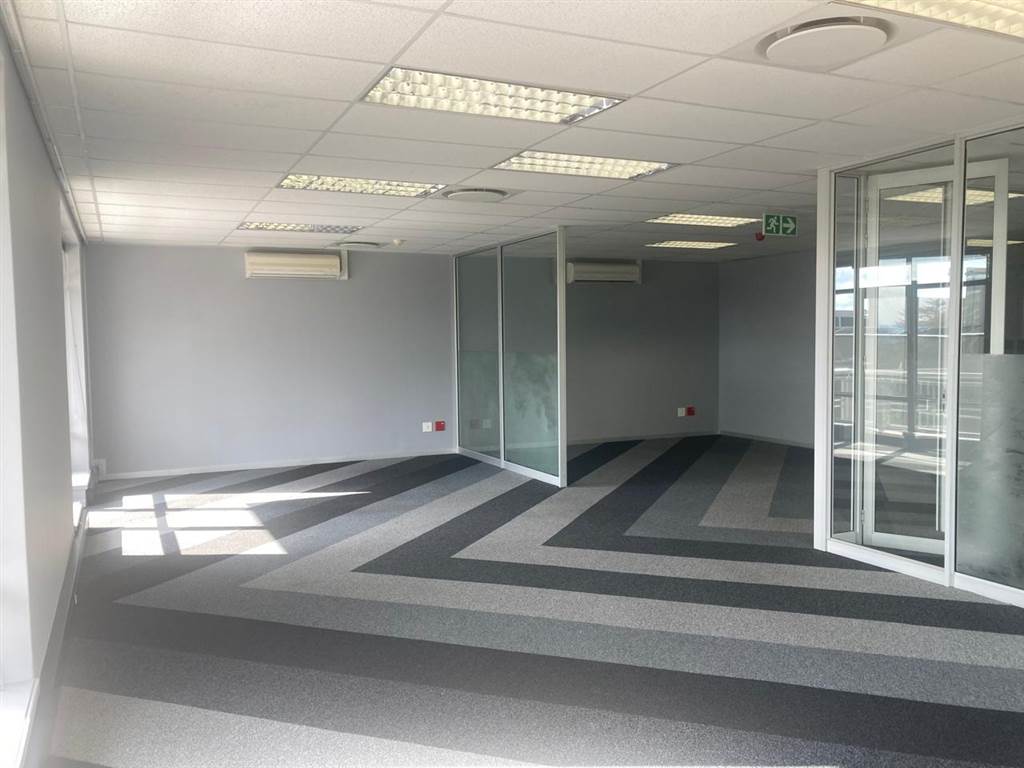 409  m² Commercial space in Illovo photo number 13