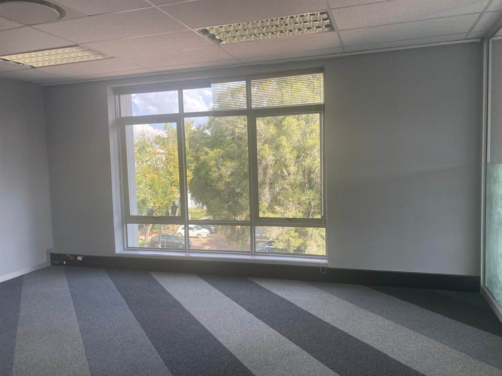 409  m² Commercial space in Illovo photo number 10