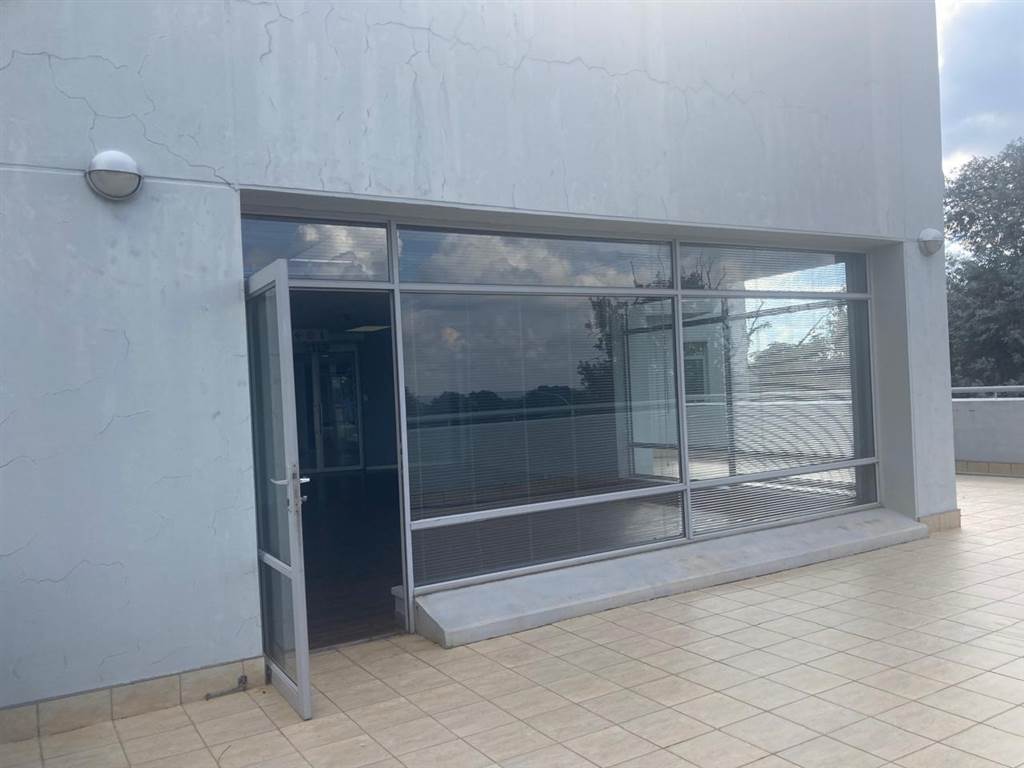 409  m² Commercial space in Illovo photo number 21