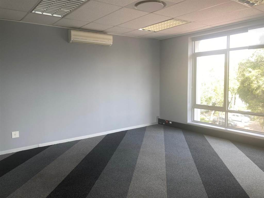409  m² Commercial space in Illovo photo number 9