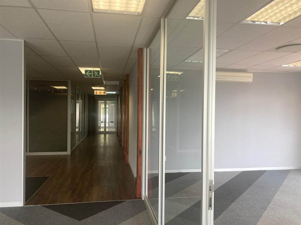 409  m² Commercial space in Illovo photo number 18