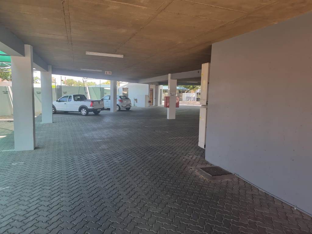 400  m² Commercial space in Northmead photo number 4