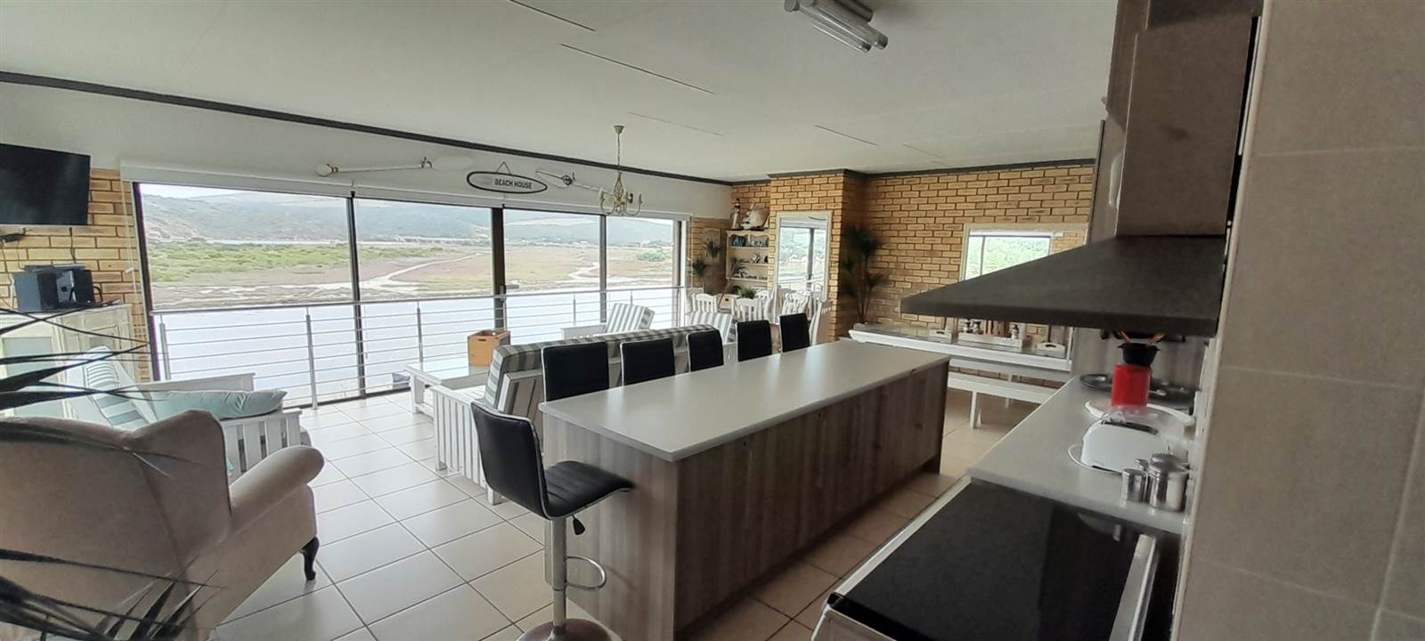 12 Bed House in Klein Brak River photo number 22